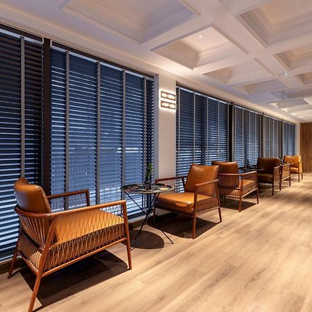 La Siesta Classic Hang Thung Hanoi Exterior foto The lounge at the airport