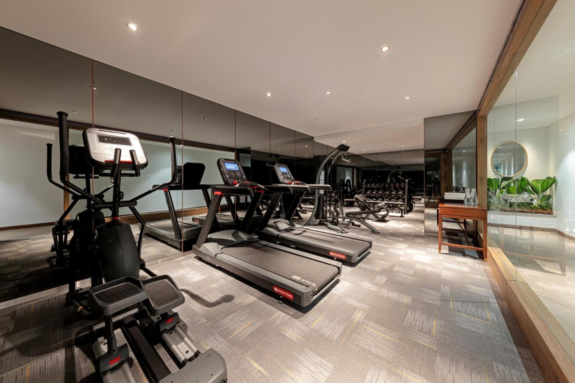 La Siesta Classic Hang Thung Hanoi Exterior foto The gym at The Hari